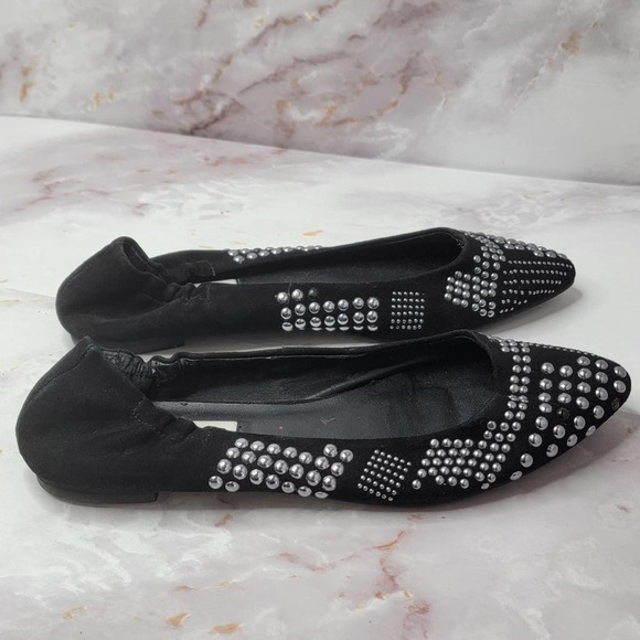 Kelsi Dagger Pointed toes studded flats 7.5 - Picture 6 of 14